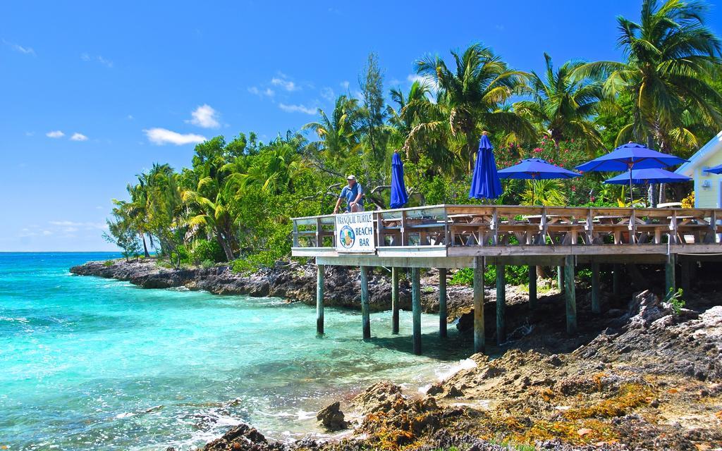 Bluff House Beach Resort & Marina Green Turtle Cay Екстериор снимка